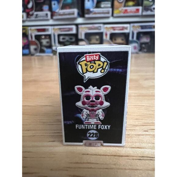 BITTY Funtime Foxy 5 Nights Freddy's Sister Location Funko Pop #228 5NAF Horror - Picture 2 of 6